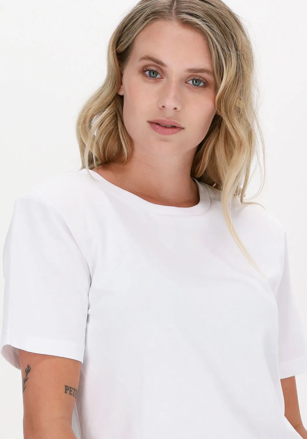 gestuz t-shirt jorygz tee en blanc