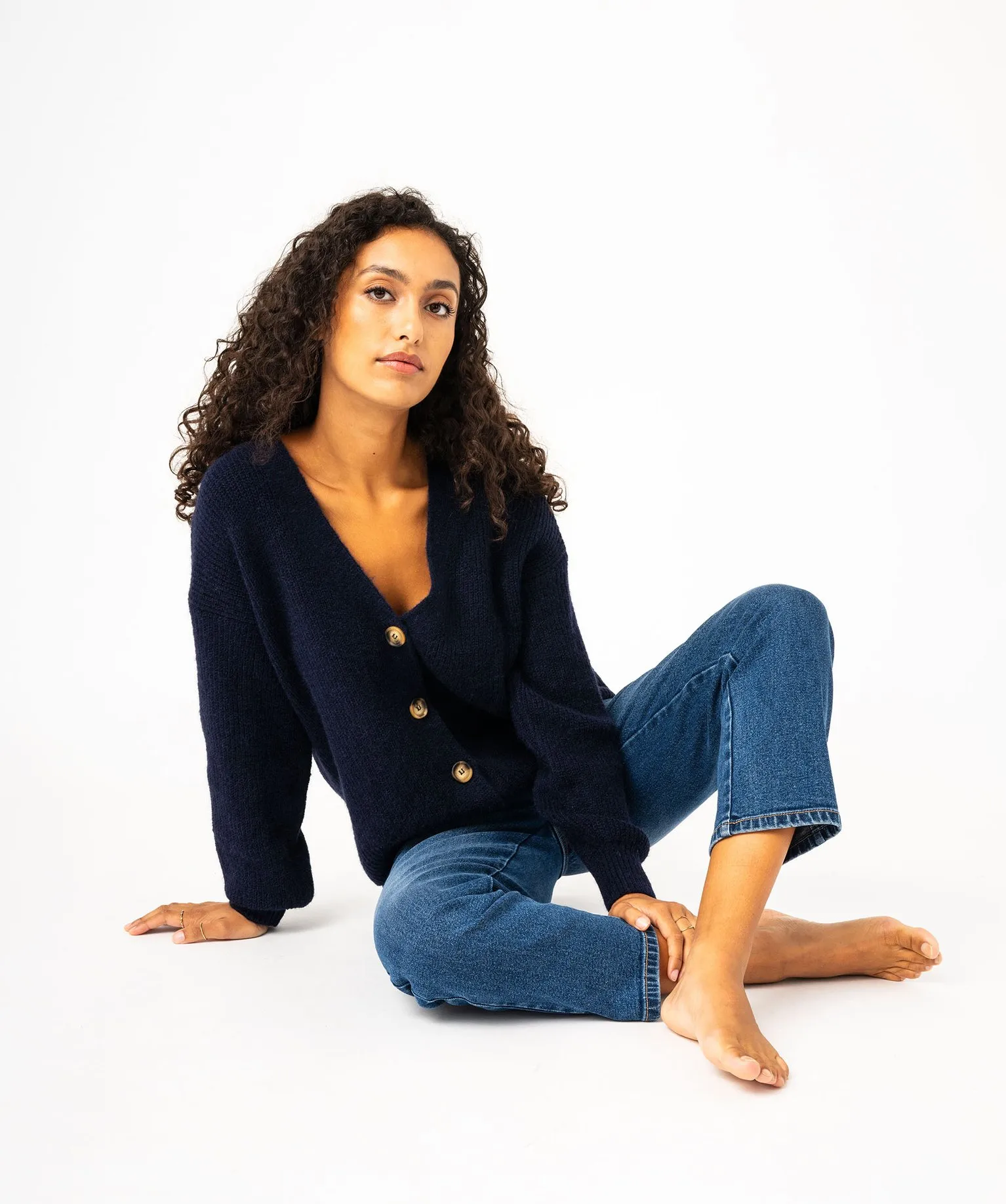 gilet en maille a col v femme - lulucastagnette bleu gilets