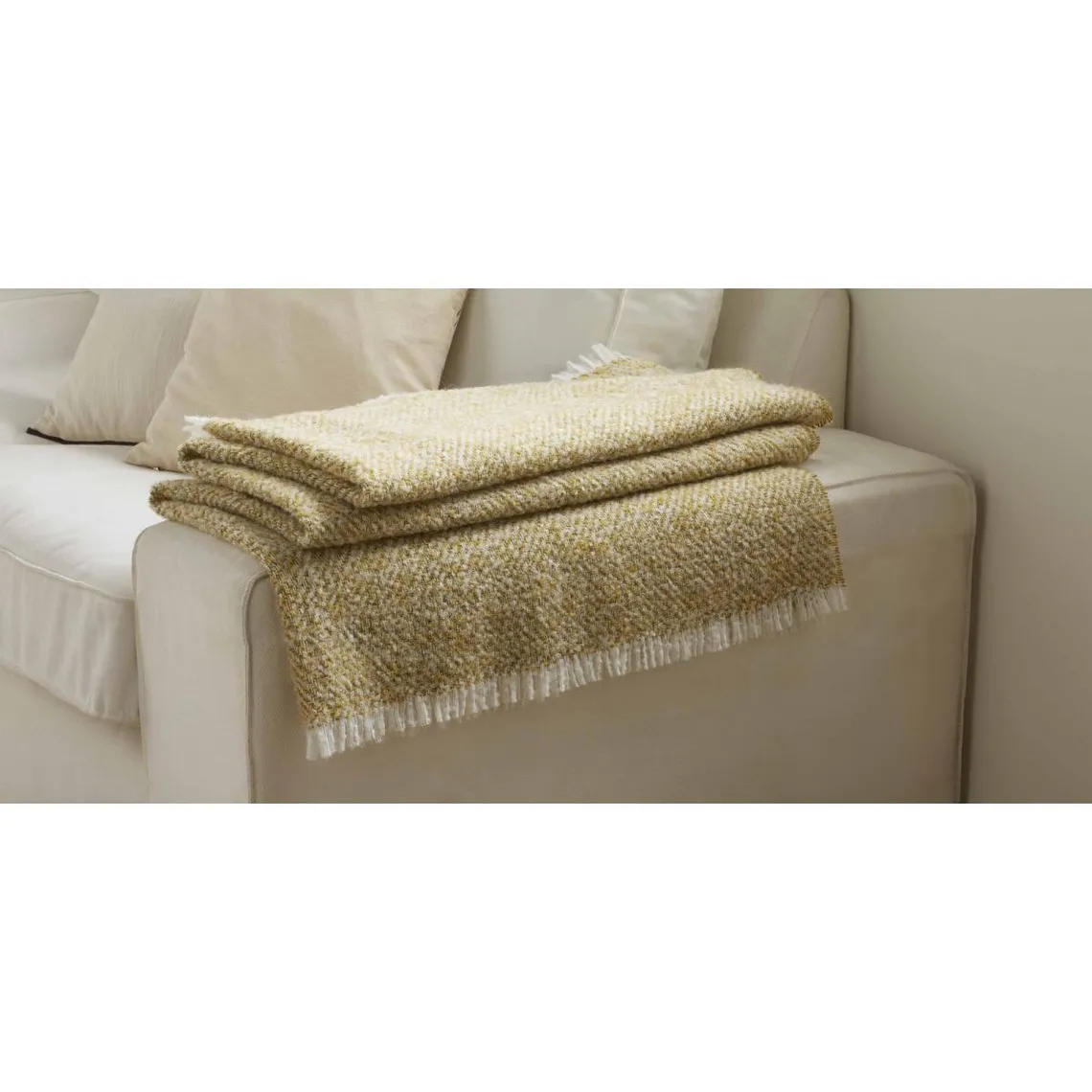 Plaid en laine alpaga motif chevrons SIENA miel | 3 Suisses