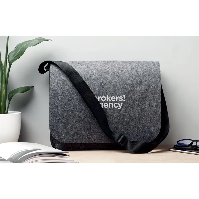Sac messager en feutre PET recyclé - 36x27x8cm - BAGLO - Vertlapub